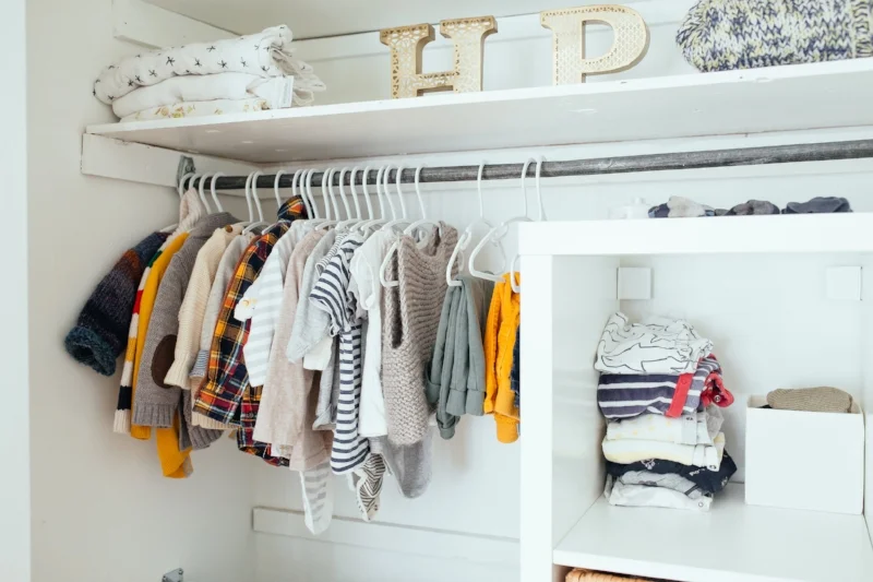 SIMPLICIT GARDE ROBE CAPSULE OU MINIMALISTE POUR ENFANTS